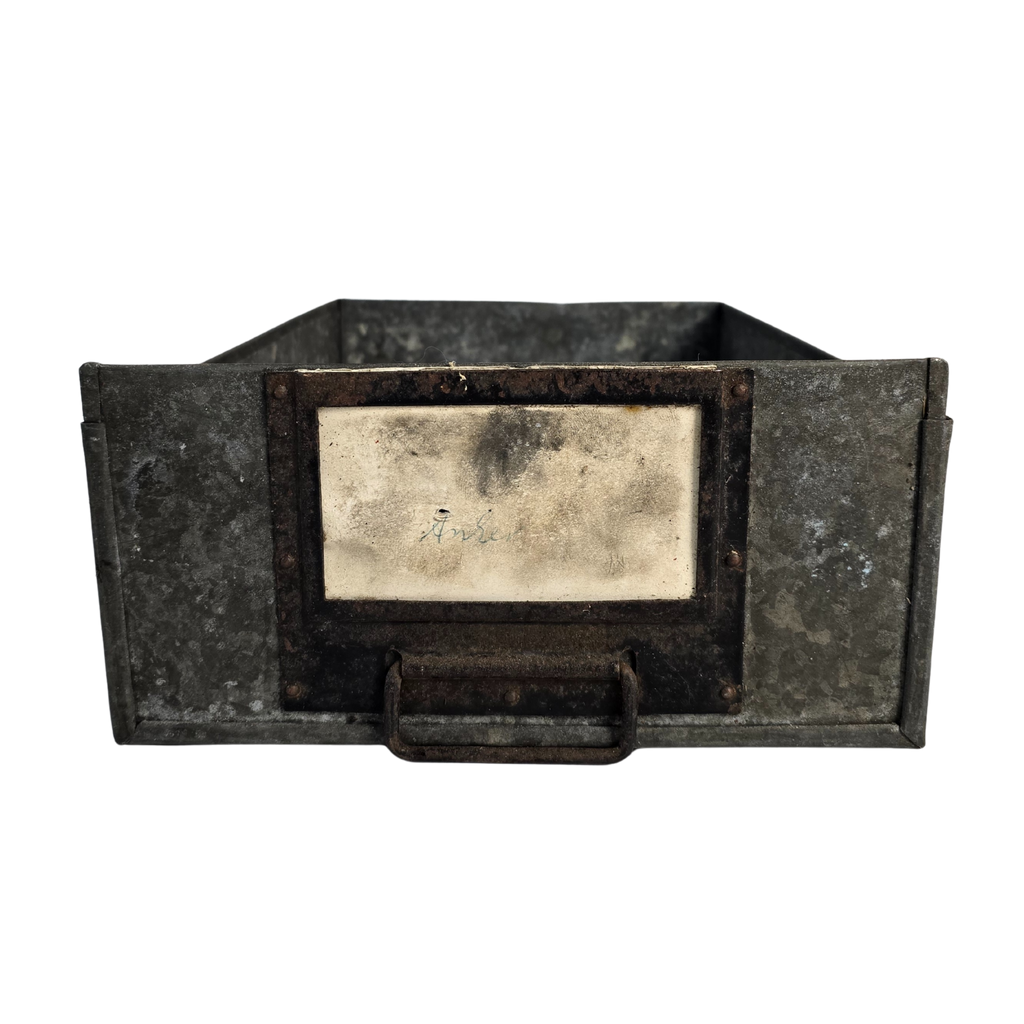 Alte Metallschublade