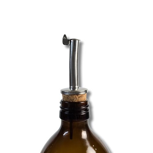 Ausgießer für Flaschen aus Kork und Metall