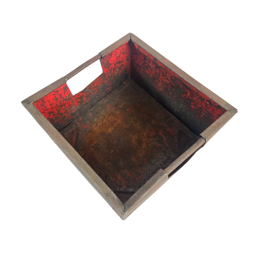 Vintage Metallkiste, rot mit Patina