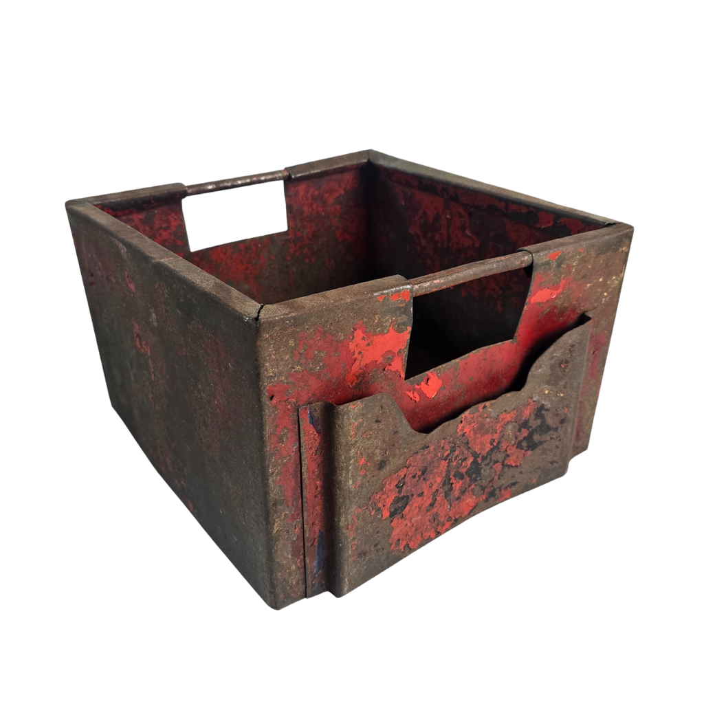 Vintage Metallkiste, rot mit Patina